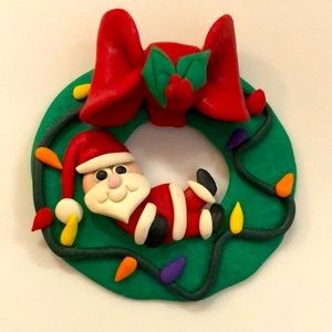 Napping Santa 🎅🏼 Wreath Pin/Necklace
